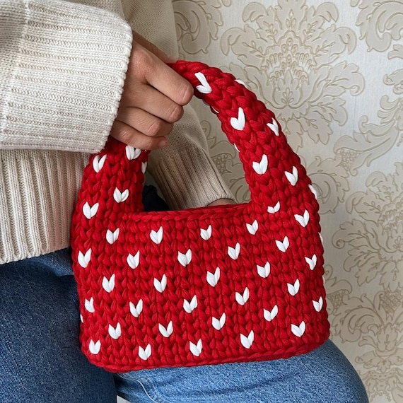 Lovva Bag Chunky Heart-stitch Crochet Pattern With Video Tutorial