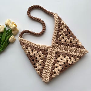 Triangle Crochet Bag Pattern: Boho Granny Square Tote (PDF Pattern)