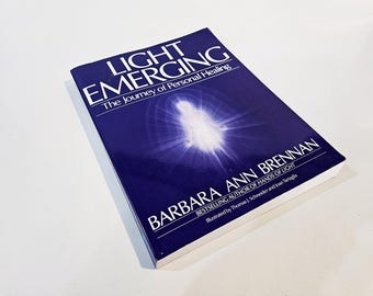 Light Emerging The Journey of Personal Health - Barbara Ann Brennan - Softcover [Near Fine]