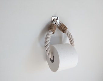 Soporte para papel higiénico o toallero de cuerda blanca – Decoración minimalista para el baño – Montaje adhesivo en pared sin necesidad de taladrar – Cuerda natural con gancho cromado