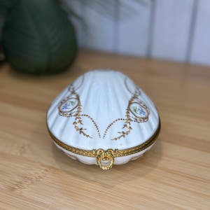 Rare Vintage Limoges Castel Clam Shell floral and gold Porcelain box