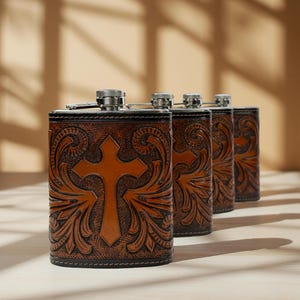 Leather wrapped whiskey flask, Gift for Groomsman Best Man, Leather Hunting Hip Flask, Wedding Gift