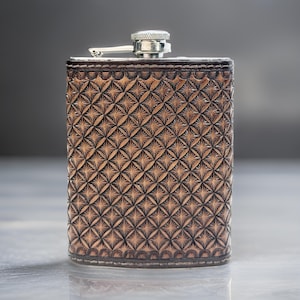Western Carved Leather Wrapped Flask, Cowboy Rodeo Flask, Leather Flask Groomsmen Best Man Gifts Father&#39;s Day Gift Dad&#39;s Gift