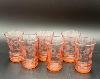 Vasos de jugo de vidrio rosa vintage con diseño de margaritas (6)