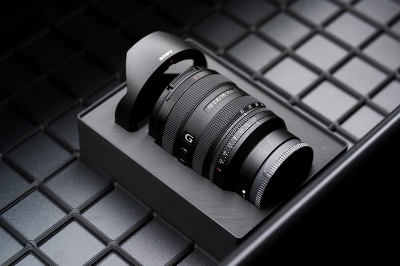 Sony 16-25mm F/2.8 G Master Display and Drawer Organizer Compatible with Gridfinity bild 1