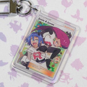 Jessie & James 68 Hidden Fates Team Rocket Pokémon TCG Miniatuur Acryl Holografische Kaart Sleutelhanger