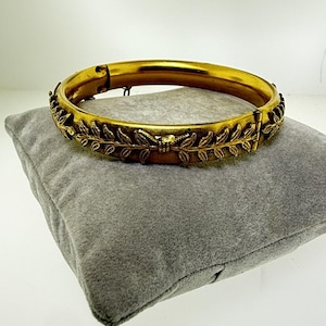 Brazalete vintage Sandor en tono dorado • Brazalete con hojas estilo Art Nouveau