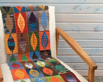 Tapestry Crochet Chair Pad Rug -- La tarde soleada del año