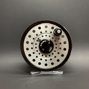 best fishing line spinning reel American Spirit Spooler, No Line Twist, Portable Line Winding System, Zero Twist Line Spooler for Reels or Casting Reel, Ultimate Fishing Line Winder Spooler Eliminates Line Twisting Gamakatsu Treble Short Shank Crankbait Musky Lure less models. Color:Carbon Fiber (Red)