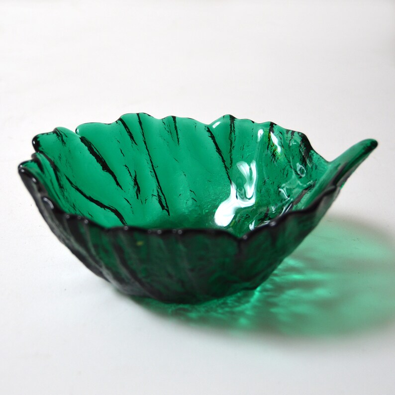 Vintage BLENKO 838 green cabbage leaf bowl Etsy