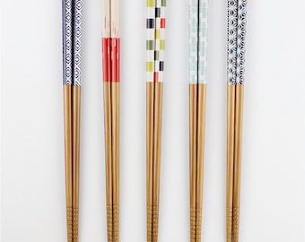 ISHIDA 5-Pair Chopsticks Set: Multiple Patterns, Japanese Handcrafted Gift