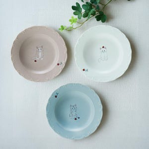 Trio Cat Porcelain Plate - 6-in Japanese Ceramic Tableware in 3 Colors, Eco-Friendly Recycled Clay Dish for Cat Lovers, Artistic Home Decor