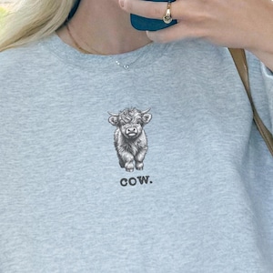Highland Cow Sweatshirt | Cottagecore Cow Sweater Animal Art Gift | Cozy Scottish Coo Shirt for Women | Fluffy Farm Aesthetic Cow Lover Gift