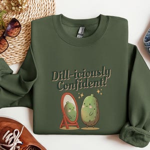 Sweat Queen chaotique confiant de la collation énergétique au vinaigre, pull Bloody Mary garni de concombre pour amateur de nourriture fermentée, cadeaux drôles de cornichons