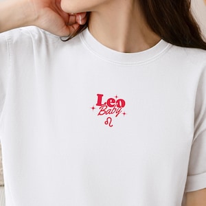 Leo Saison Juli August Geburtstag T-Shirt für Feuerzeichen Liebhaber, Geburtshoroskop Leo Rising Shirt für Astrologie Nerds, Horoskop tägliche Inspiration