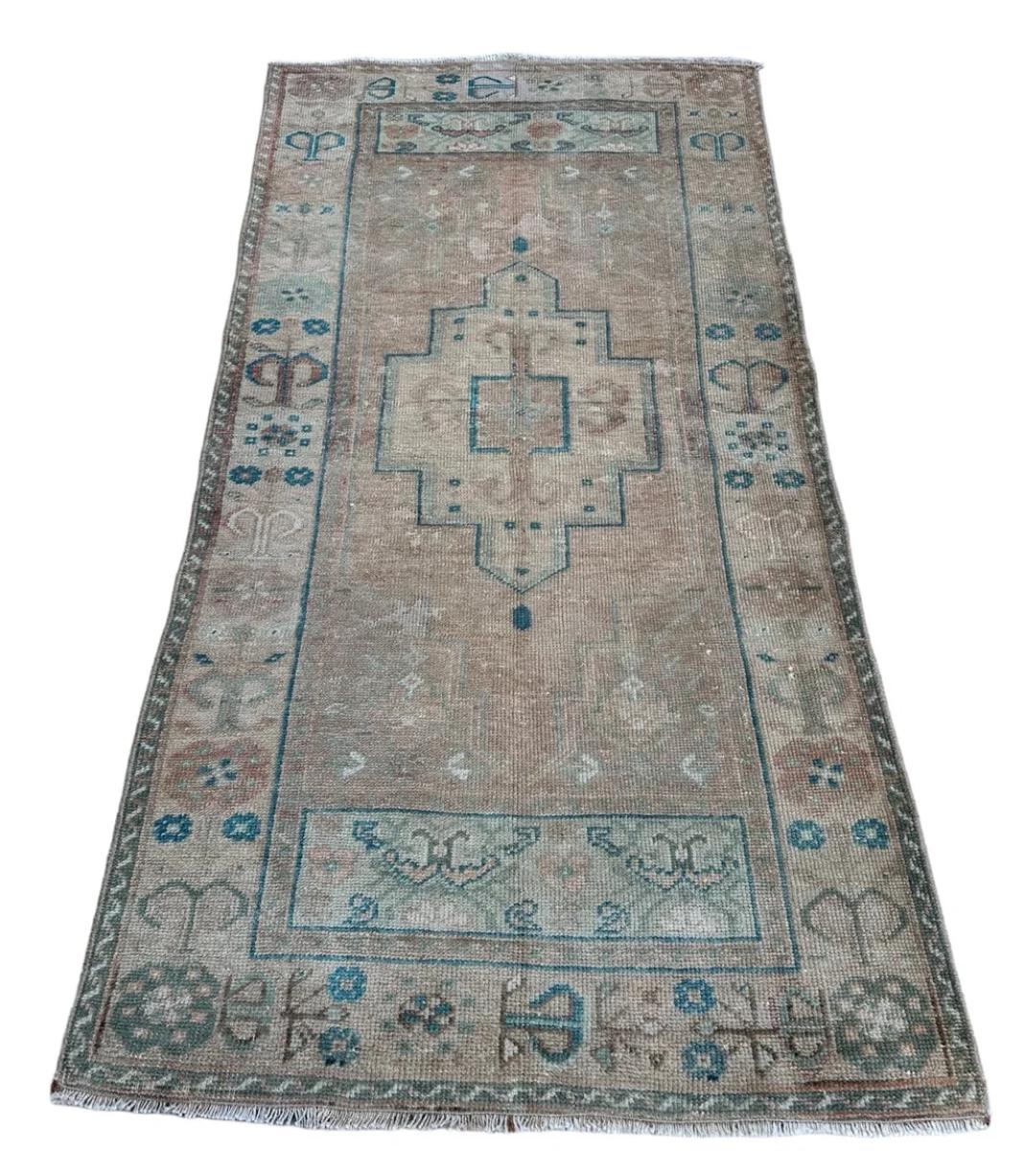 トルコビンテージ ＊ シャビーラグ Turkish Yastik Vintage Rug - Etsy