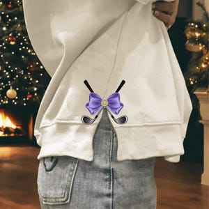 ゴルフクラブとリボンの刺繍ファイル ゴルフボールのスケッチデザイン クイックステッチ ビーンステッチ ゴルフ愛好家のためのスポーツ刺繍 デジタルダウンロード
