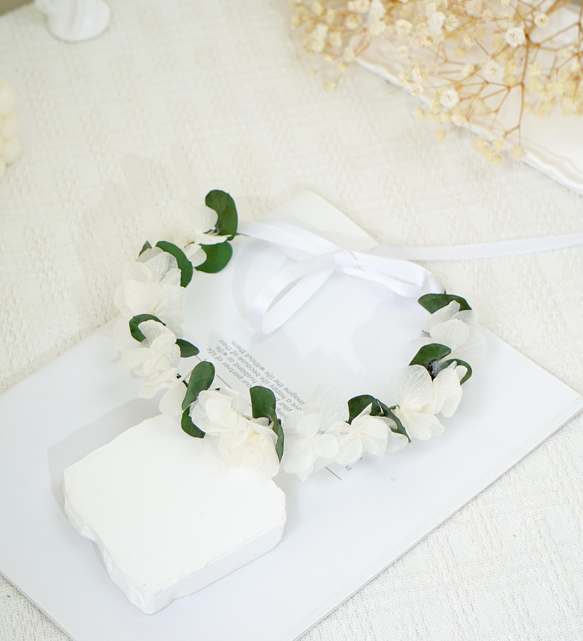 Native boutonniere - Etsy México, image size:2000x2197