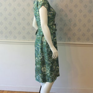 Vintage 1950s Blue and Green Abstract Floral Peplum Short Sleeve Wiggle Dress image 3