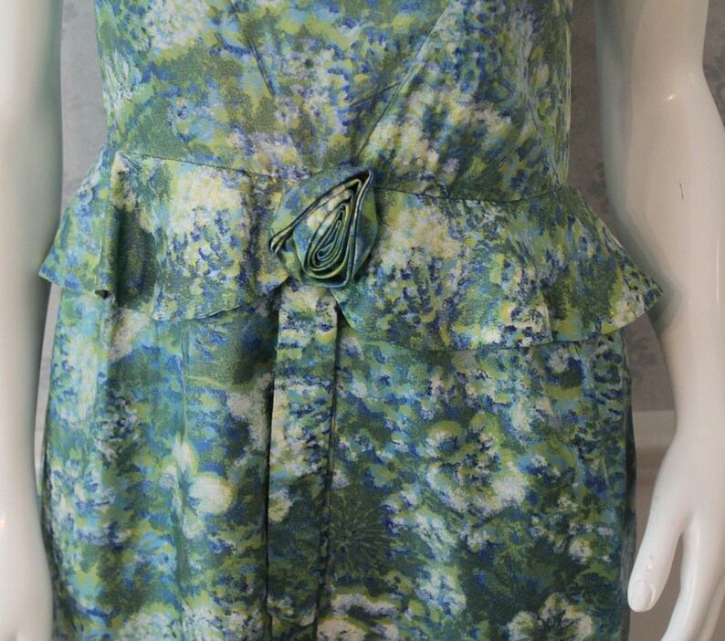 Vintage 1950s Blue and Green Abstract Floral Peplum Short Sleeve Wiggle Dress image 9