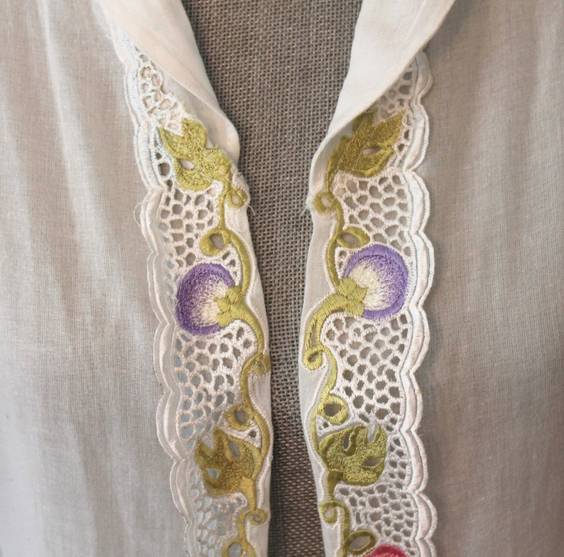 Vintage 1990s White Cotton Pink and Lavender Floral Trimmed Open Blouse image 5