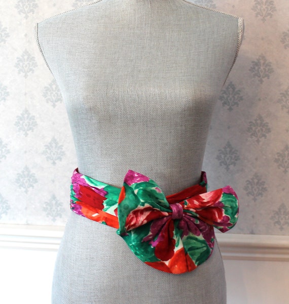 Vintage 1980s Bright Red, Purple and Green Floral… - image 2