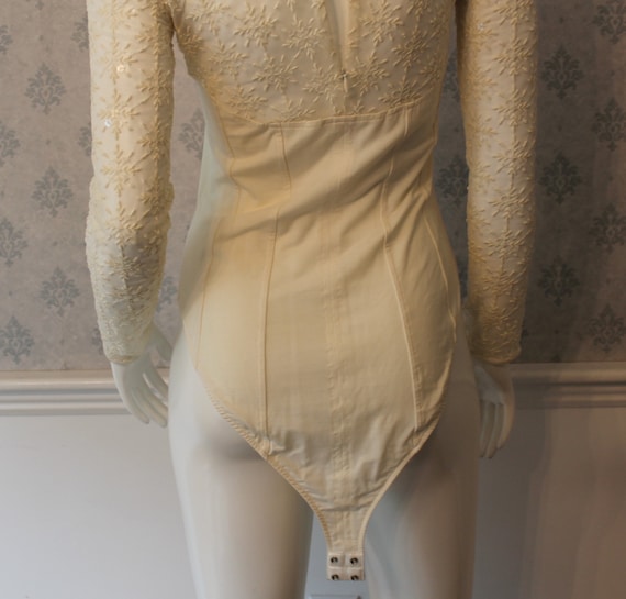 Vintage 1990s Escada Ivory Sequin Snowflake Sheer… - image 3