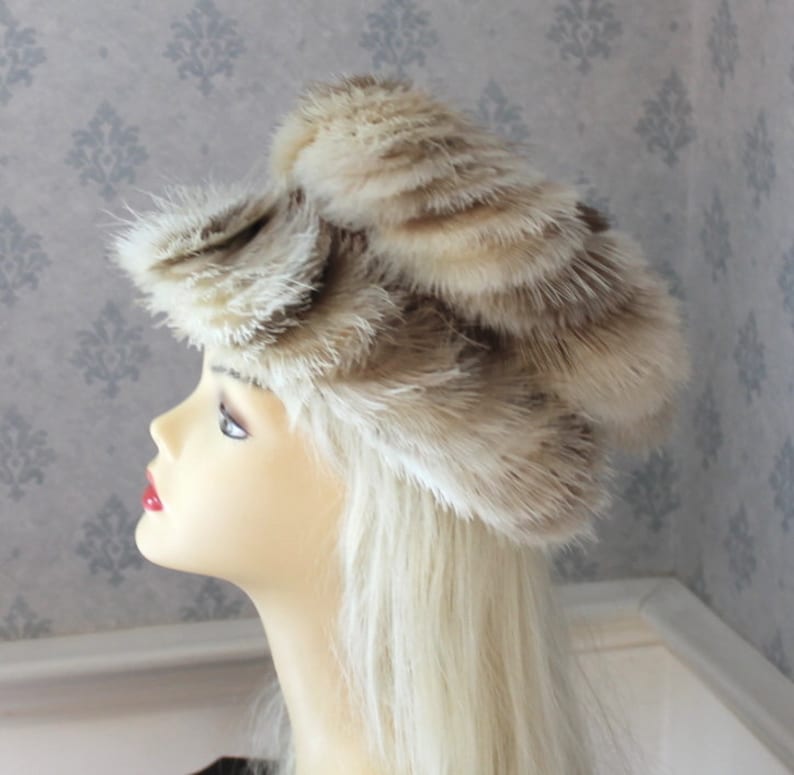 Vintage Mid Century Brown and Ivory Feather Covered Women/'s Hat