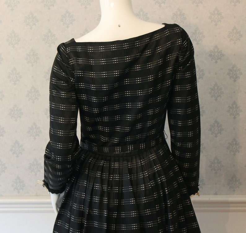 Vintage 1950s Black and White Checkered Long Sleeve Swing Skirt Dress with Red Tulle Petticoat image 5