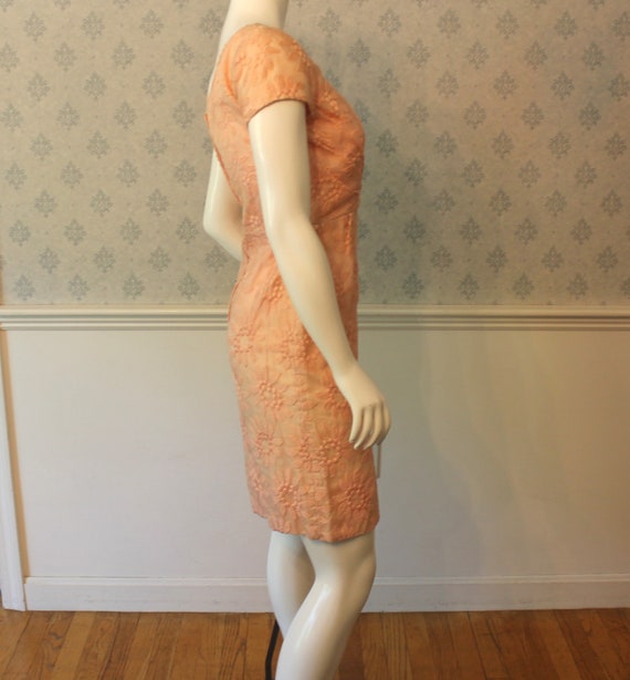 Vintage 1960s Jefri Peachy Pink Floral Overlay Sh… - image 3