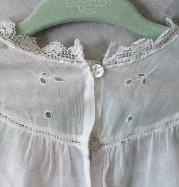 Vintage Sheer Soft White Cotton Embroidered Eyele… - image 6