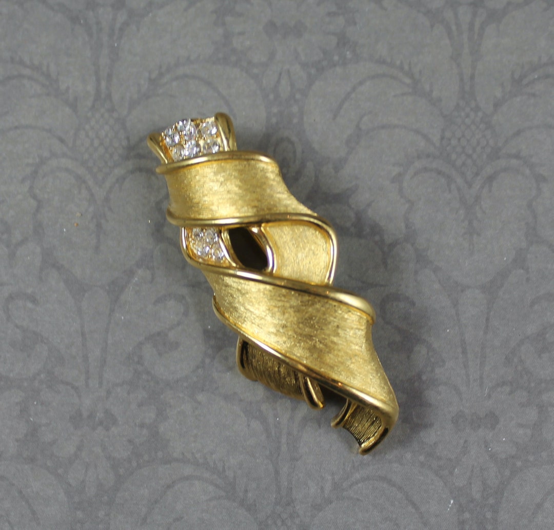 アクセサリー GIVENCHY Brooch Red Stone Gold Vintage s-l400.jpg