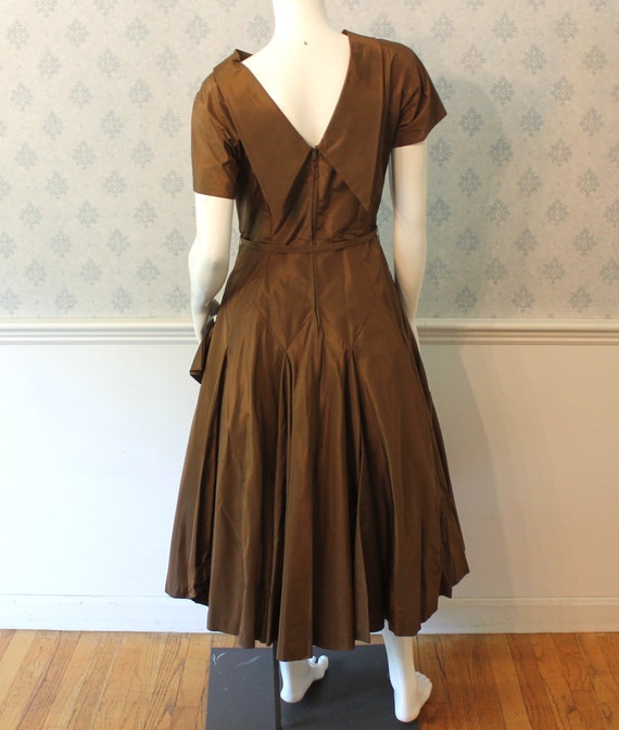 Vintage 1950s Brown Taffeta Belted Dress with Ful… - image 6