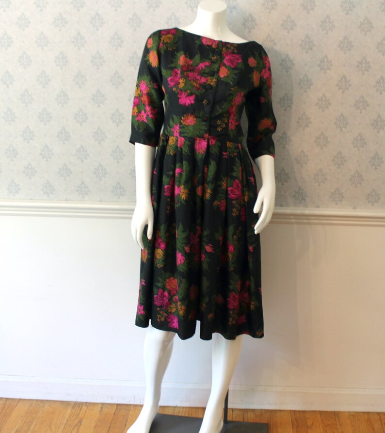 Vintage 1950s Gigi Young Pink, Orange, Green and Black 3/4 Sleeve Silk Button Front Dress image 2