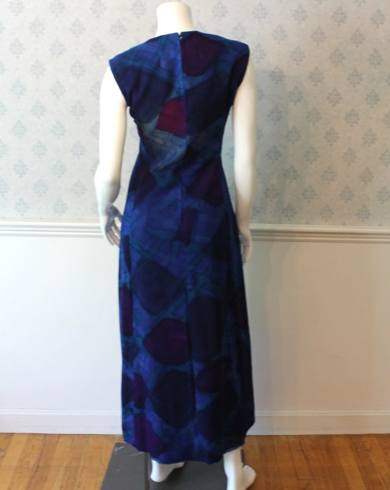 Vintage 1960s to 70s Purple, Fuchsia, Blue and Teal Abstract Printed Long Sleeveless Dress image 6