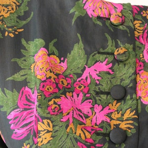 Vintage 1950s Gigi Young Pink, Orange, Green and Black 3/4 Sleeve Silk Button Front Dress image 7