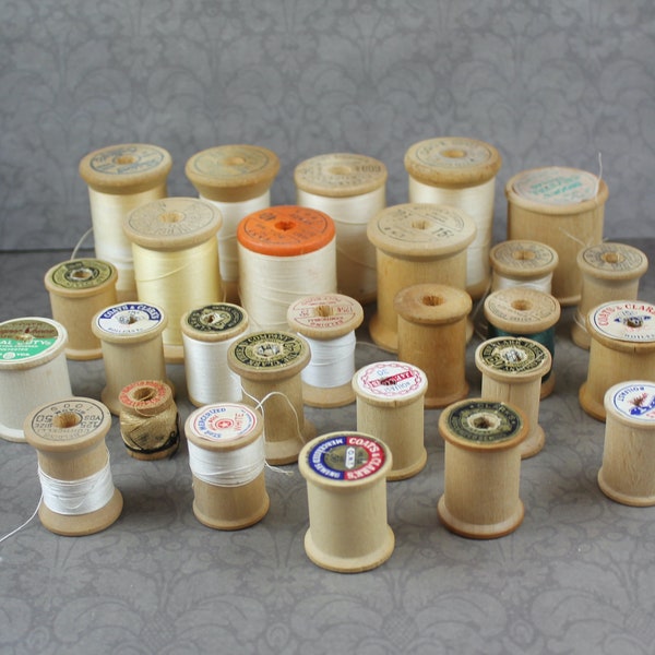 Lot of 27 Various Sized Wooden Spools Some with Thread