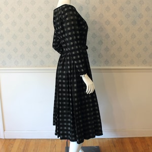 Vintage 1950s Black and White Checkered Long Sleeve Swing Skirt Dress with Red Tulle Petticoat image 3