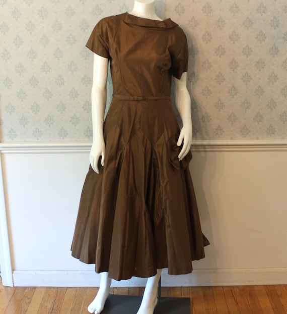 Vintage 1950s Brown Taffeta Belted Dress with Ful… - image 1