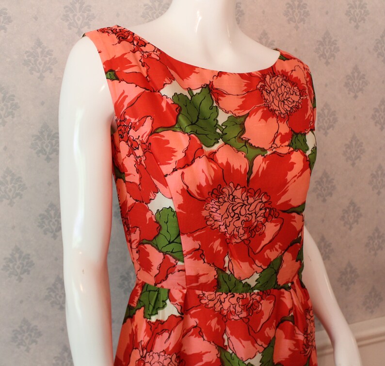 Vintage 1950s to 1960s Red, Pink & Green Bright Floral Print Silk Matching Pencil Dress and Short image 3