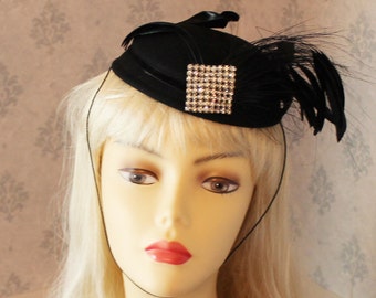 Vintage 1950s Black Wool Rhinestone and Feather Sonnie of San Francisco Close Hat