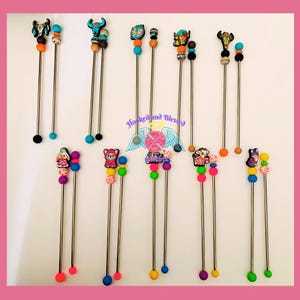 Amigurumi Montagestäbchen: Gehäkeltes Plüschi Nähwerkzeug, Set of 2