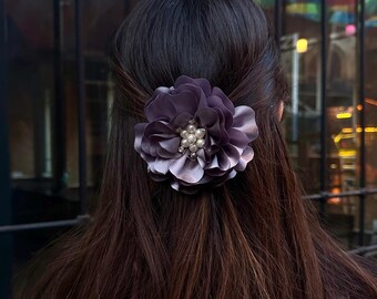 Pince à cheveux fleur rose, pince à cheveux de mariage avec détails en pierre, pince à cheveux fleur faite main de différentes couleurs, bel accessoire pour cheveux rose