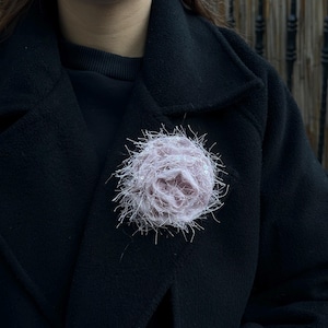 Handmade Soft Fabric Rose Brooch, Elegant Textured Floral Pin, Vintage-Inspired Romantic Flower Brooch for Dresses & Jackets