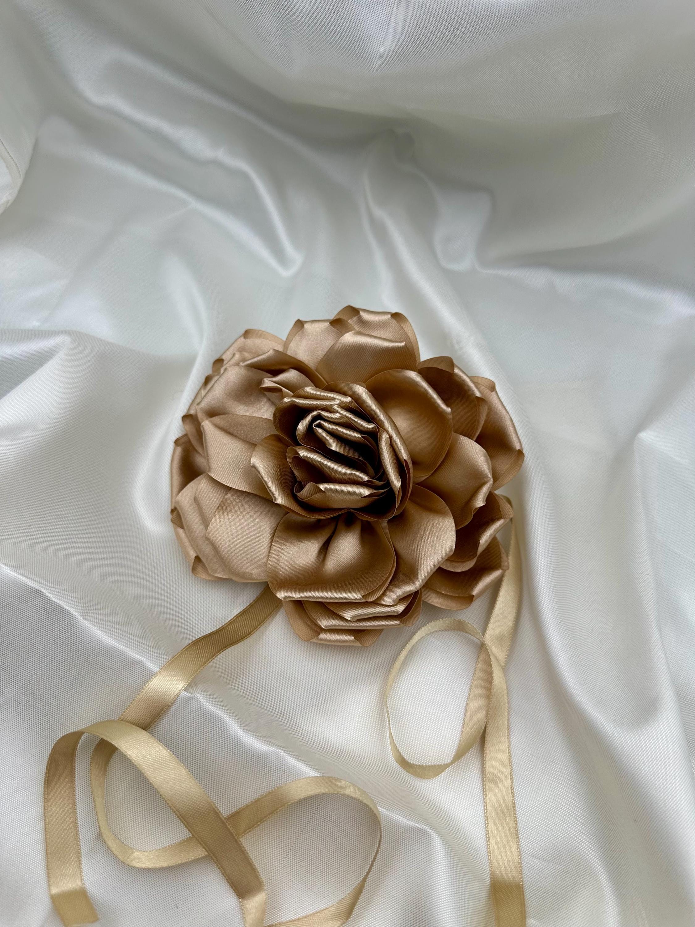 Girocollo motivo floreale Recarlo in oro rosa con pendente in oro rosa