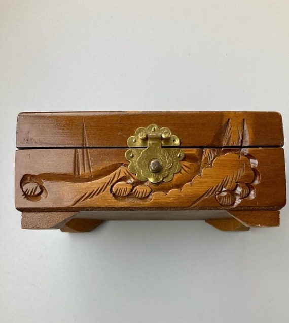 Vintage Wood Carved Jewelry Box - image 3