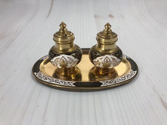 Brass salt and pepper shakers discount