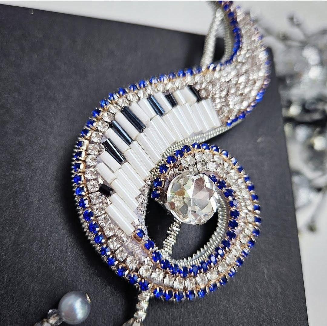 Treble Clef Brooch With Piano Keys, Musician Jewelry Gift, Pianist Pin ...