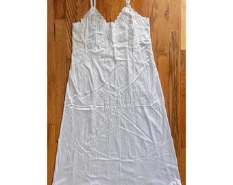 Vintage Full Slip in white with lace, size 36 Vanity Fair