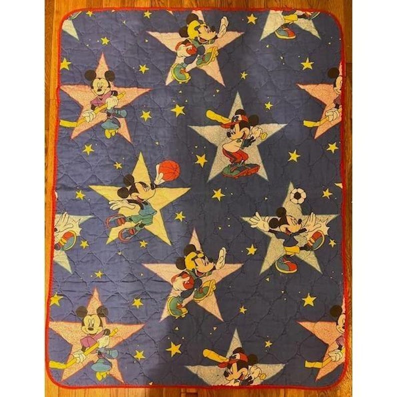 Manta de bebé vintage azul con diseño de Mickey Mouse Sports Star imagen 3